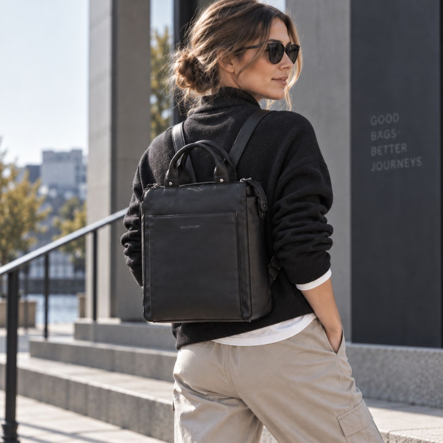 POCKET BACKPACK BLACK Rucksacktasche