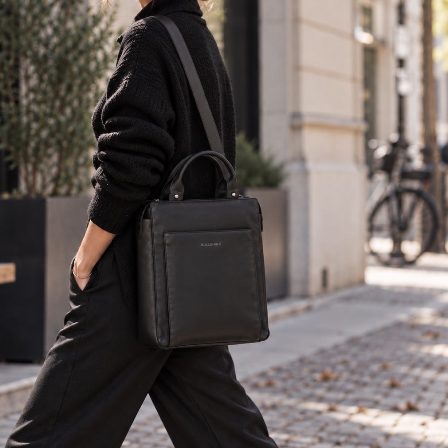 POCKET BACKPACK BLACK Rucksacktasche